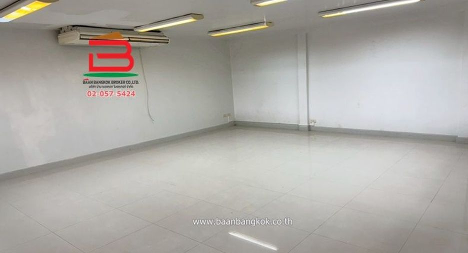 出租 仓库 在 Lak Si, 曼谷