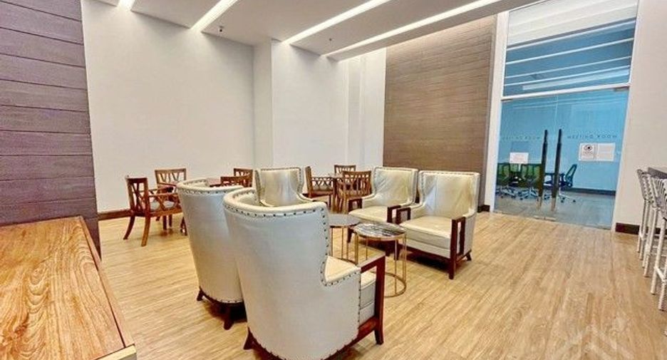 For sale 2 bedrooms condo in Si Racha, Chonburi