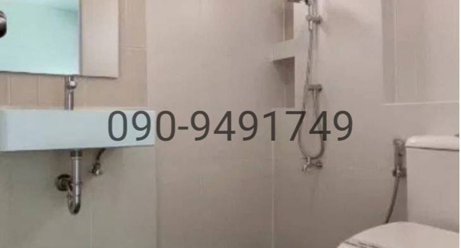 For rent 3 bedrooms townhouse in Lat Krabang, Bangkok
