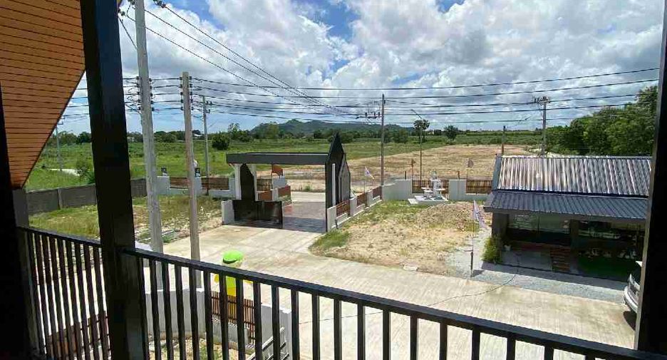 Casa en alquiler de 3 habitaciones en Ban Chang, Rayong