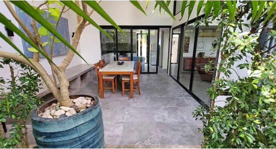 For sale 4 bedrooms townhouse in Hua Hin, Prachuap Khiri Khan