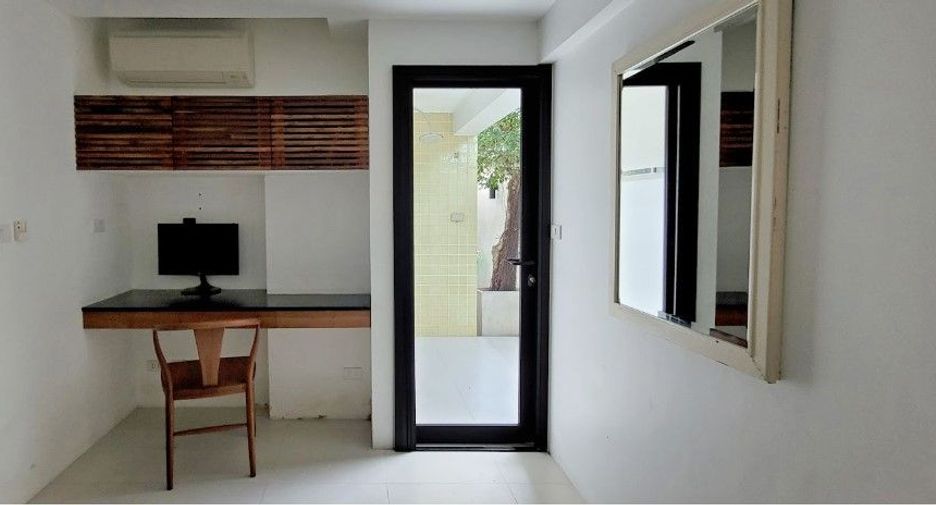 For sale 4 bedrooms townhouse in Hua Hin, Prachuap Khiri Khan