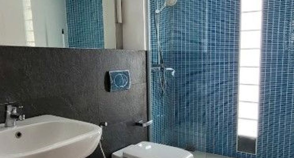 For sale 4 bedrooms townhouse in Hua Hin, Prachuap Khiri Khan