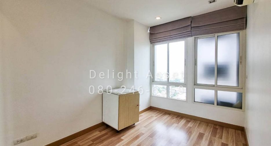 For rent 2 bedrooms condo in Phra Khanong, Bangkok