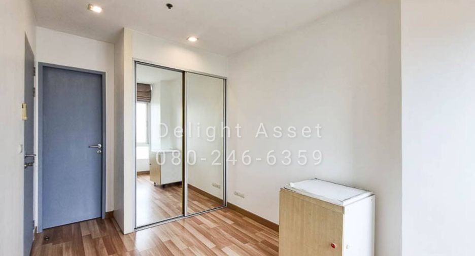 For rent 2 bedrooms condo in Phra Khanong, Bangkok