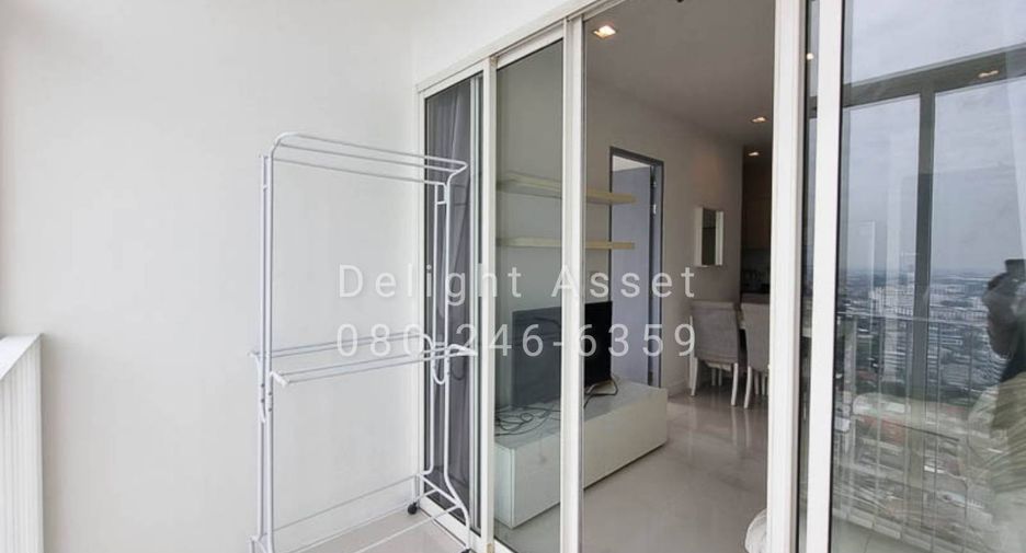 For rent 2 bedrooms condo in Phra Khanong, Bangkok