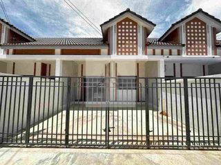 For rent 2 bed townhouse in Bang Lamung, Chonburi