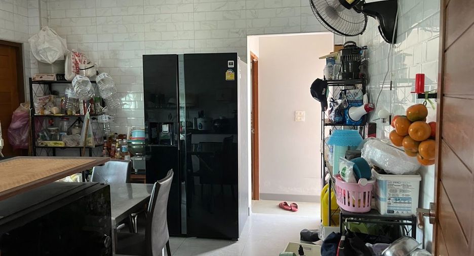 Haus zum Kauf mit 5 Zimmer in Krathum Baen, Samut Sakhon