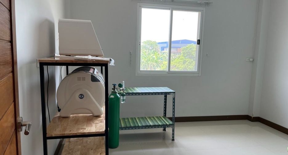 Haus zum Kauf mit 5 Zimmer in Krathum Baen, Samut Sakhon