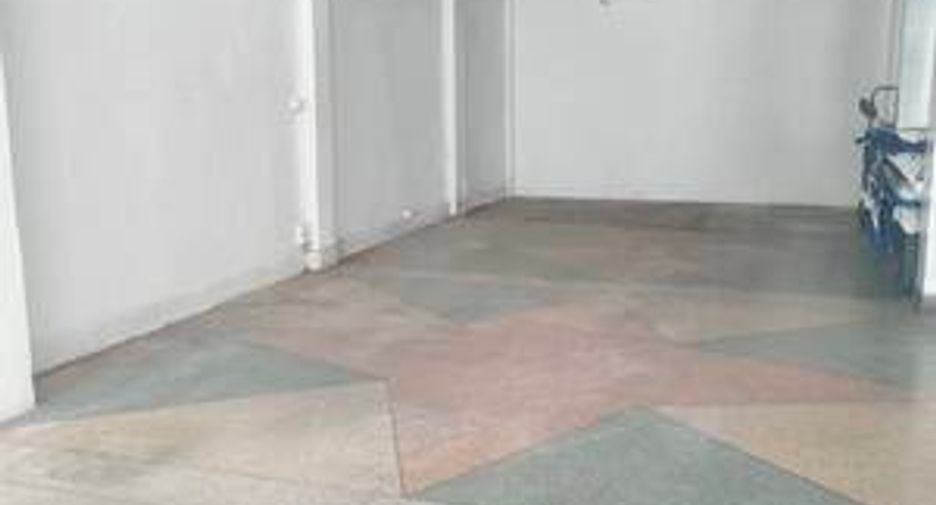 Local comercial en venta de 6 habitaciones en Bang Kapi, Bangkok