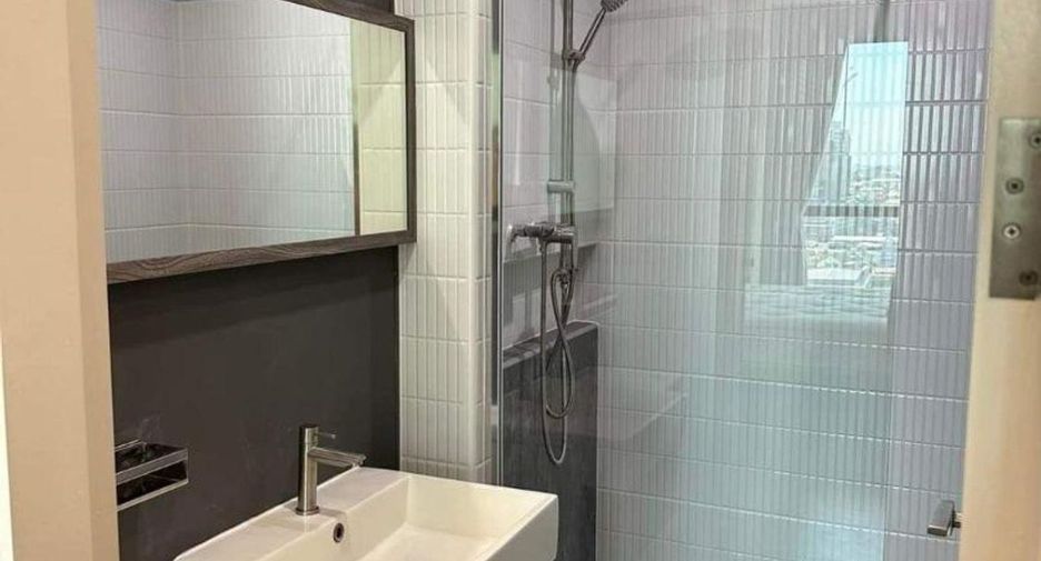 Condo en venta de 1 habitaciones en Phra Khanong, Bangkok