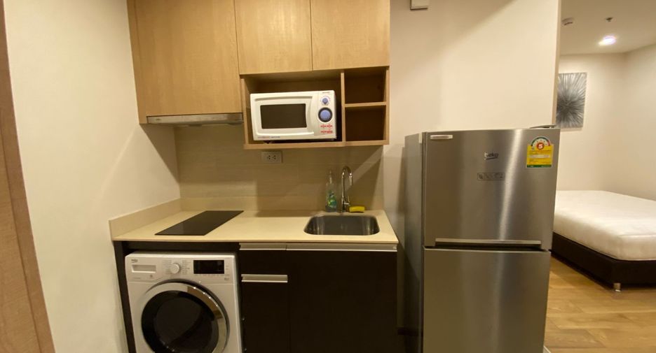 For rent 1 bed condo in Pathum Wan, Bangkok