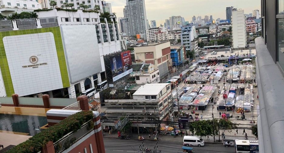For rent 1 bed condo in Pathum Wan, Bangkok