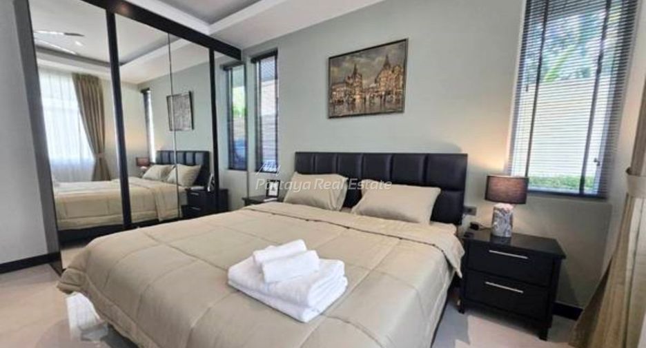 For sale 4 ベッドルーム house in Bang Lamung, Chonburi