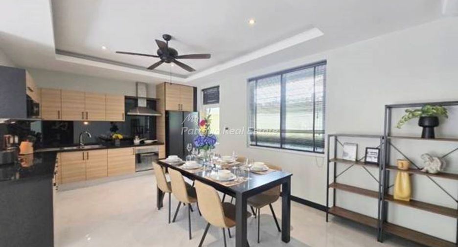For sale 4 ベッドルーム house in Bang Lamung, Chonburi