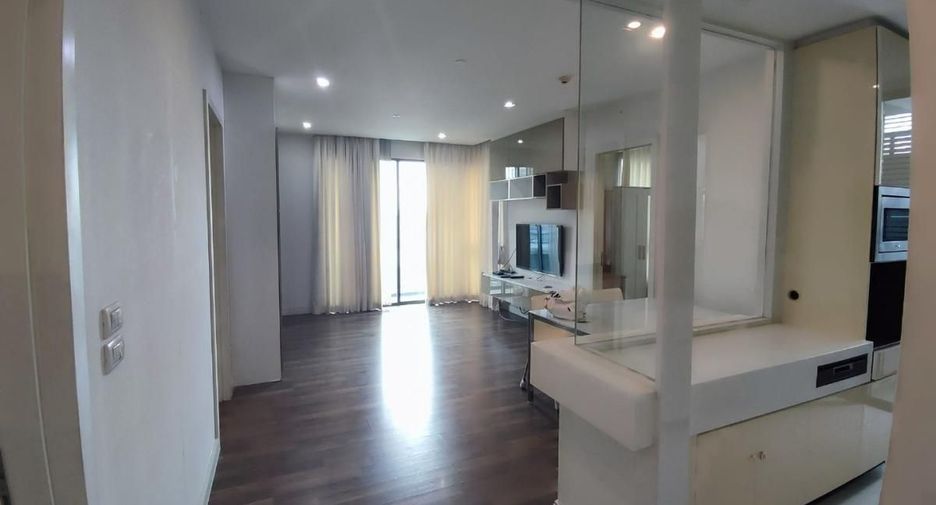 Condo en venta de 2 habitaciones en Phra Khanong, Bangkok