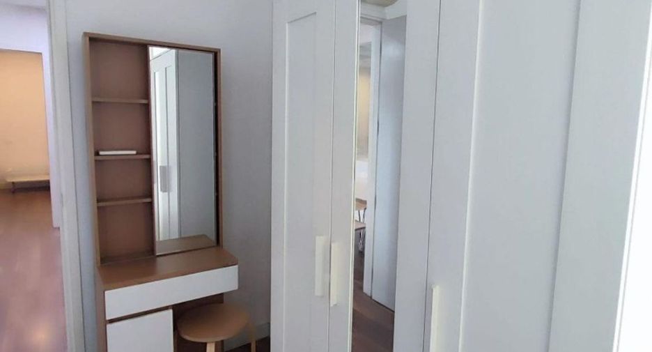 Condo en venta de 2 habitaciones en Phra Khanong, Bangkok