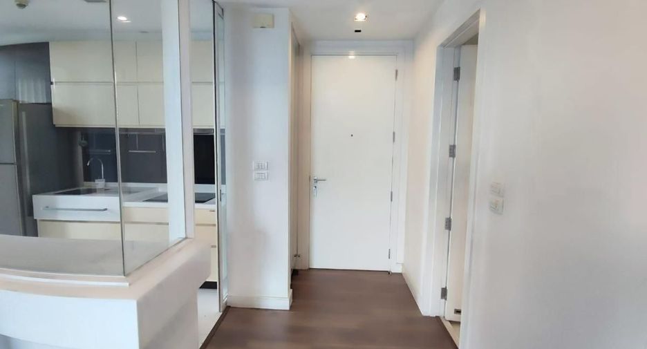 Condo en venta de 2 habitaciones en Phra Khanong, Bangkok