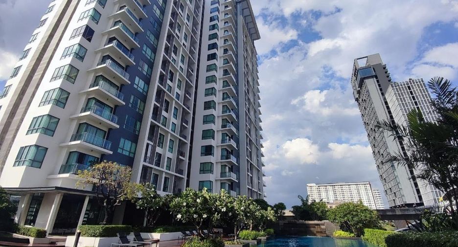 Condo en venta de 2 habitaciones en Phra Khanong, Bangkok