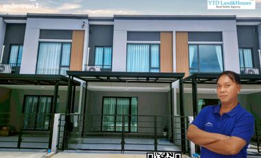 For rent 3 bedrooms townhouse in Bang Phli, Samut Prakan