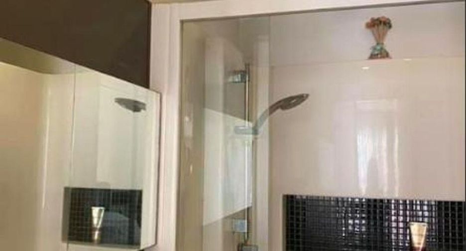 Продажа 1 кровать кондо в Пхра Кханонг, Бангкок