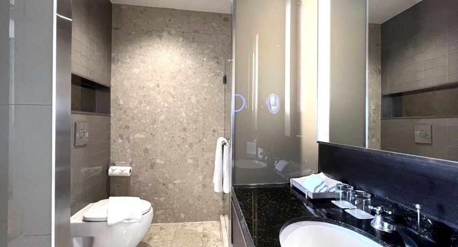 For rent 1 bed serviced apartment in Khlong Toei, Bangkok
