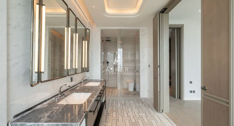 For sale 3 bedrooms condo in Sathon, Bangkok