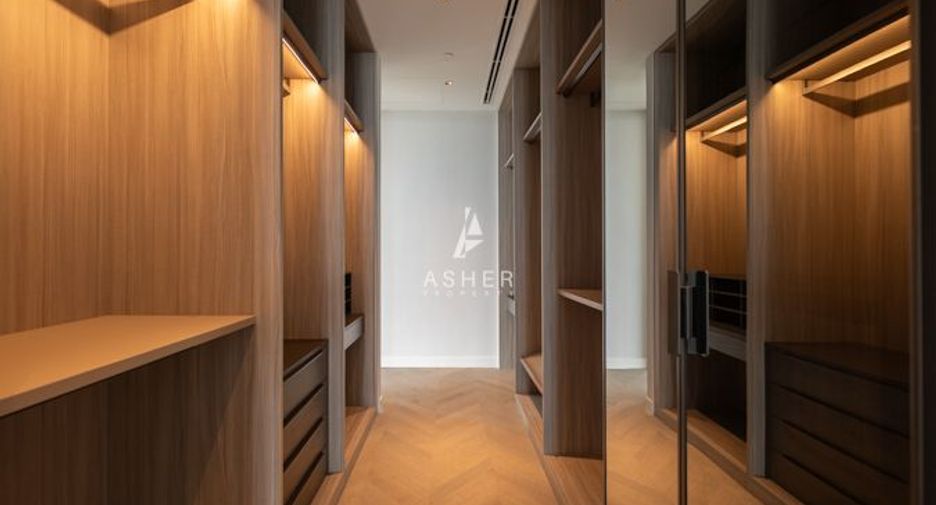 For sale 3 bedrooms condo in Sathon, Bangkok