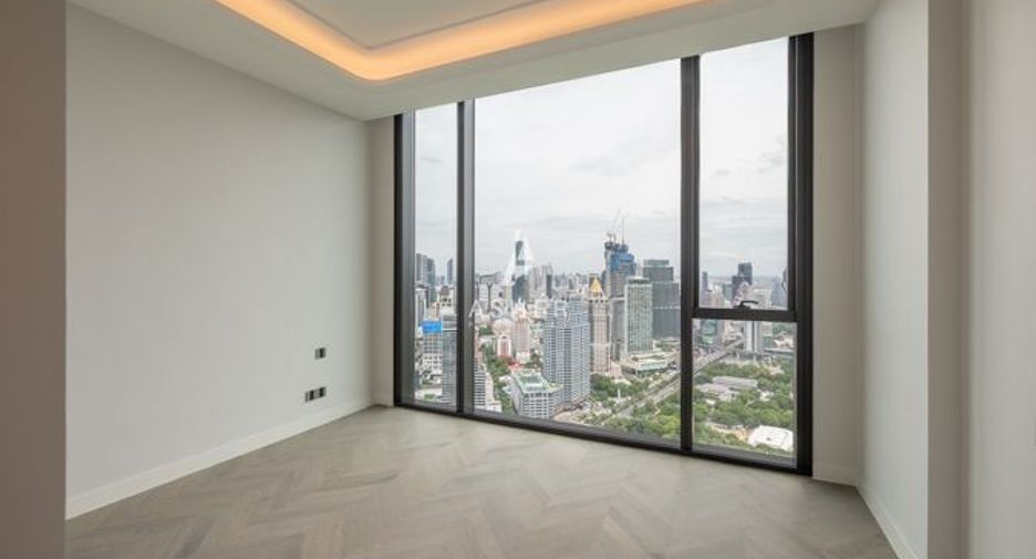For sale 3 bedrooms condo in Sathon, Bangkok
