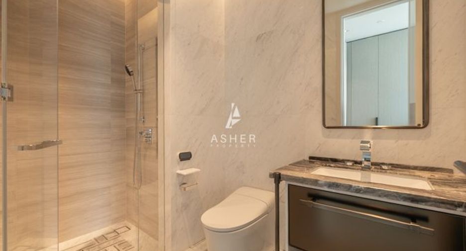 For sale 3 bedrooms condo in Sathon, Bangkok