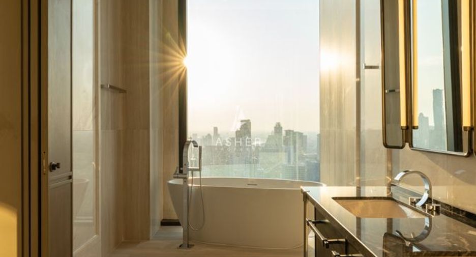 For sale 3 bedrooms condo in Sathon, Bangkok