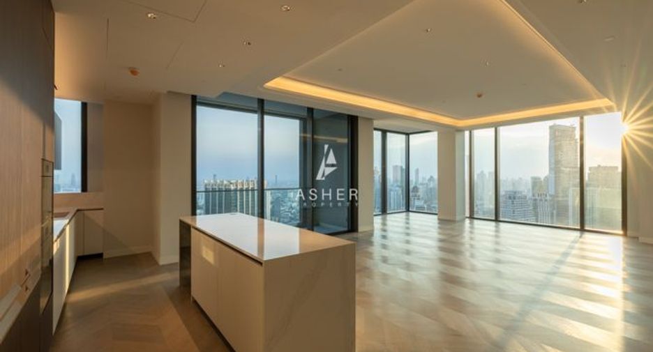 For sale 3 bedrooms condo in Sathon, Bangkok