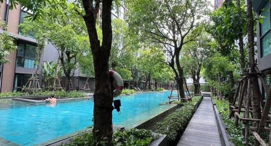 For sale 2 ベッドルーム condo in Khlong Toei, Bangkok