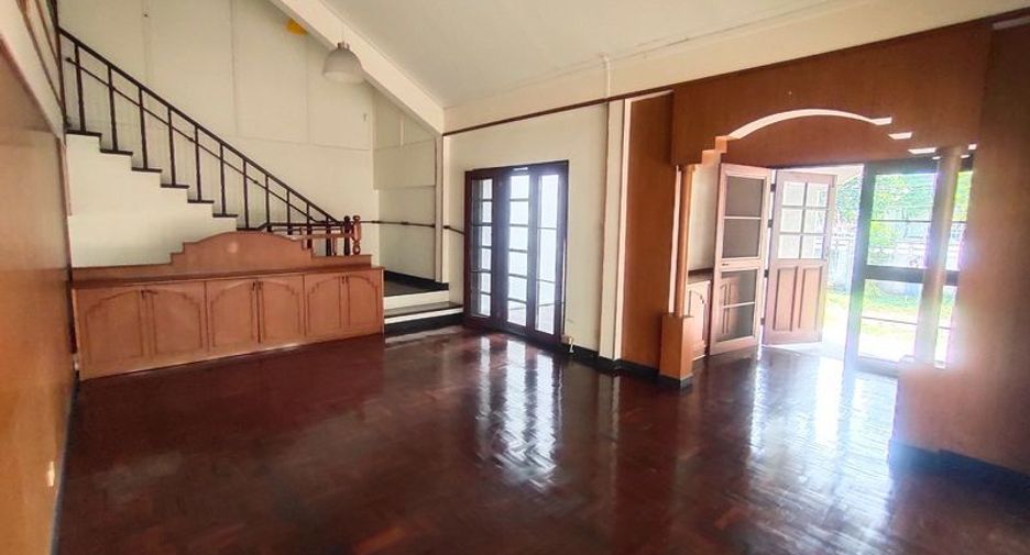 ขาย 3 ห้องนอน บ้านเดี่ยว ใน วัฒนา, กรุงเทพฯ