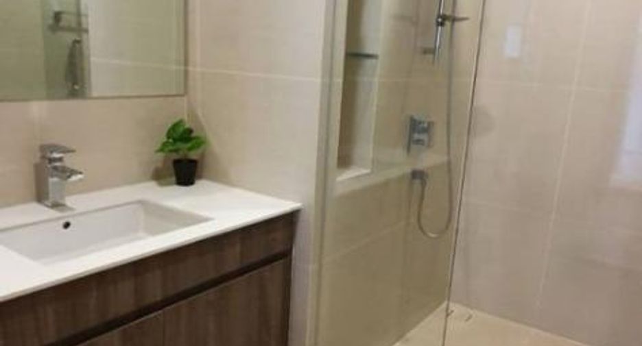 À vendre 2 chambres condo à Bang Na, Bangkok