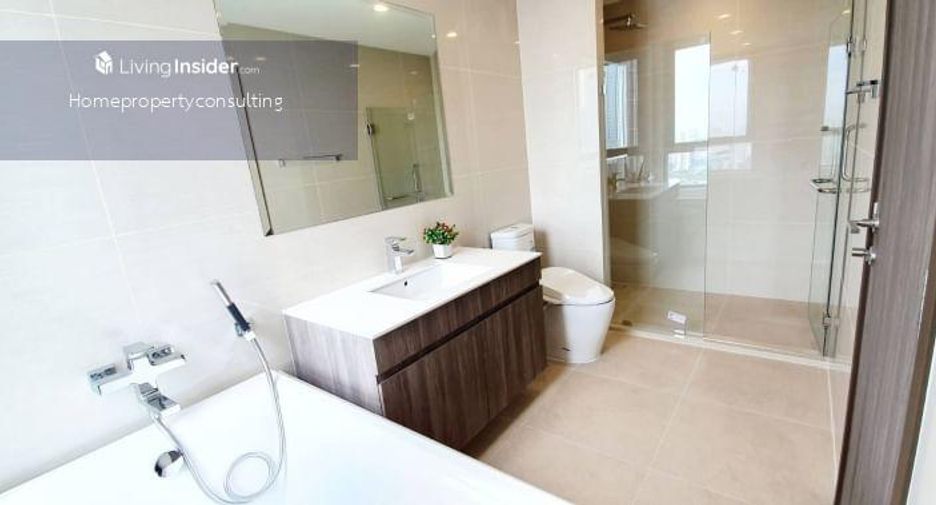 À vendre 2 chambres condo à Bang Na, Bangkok