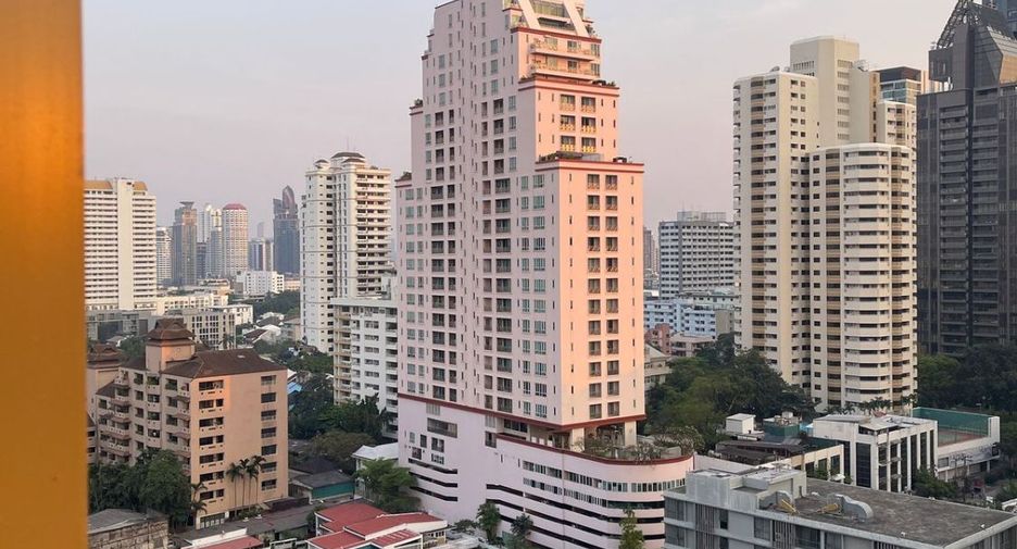 For rent and for sale 1 bed condo in Watthana, Bangkok