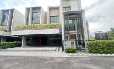 À vendre 5 chambres maison à Saphan Sung, Bangkok