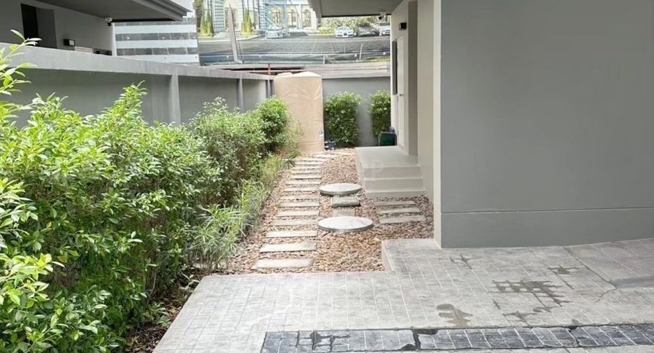 À vendre 5 chambres maison à Saphan Sung, Bangkok