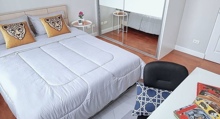 For rent 1 bed house in Khlong Toei, Bangkok