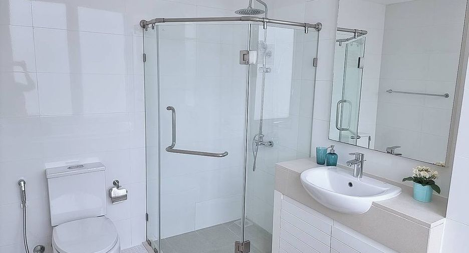 For rent 1 bed house in Khlong Toei, Bangkok