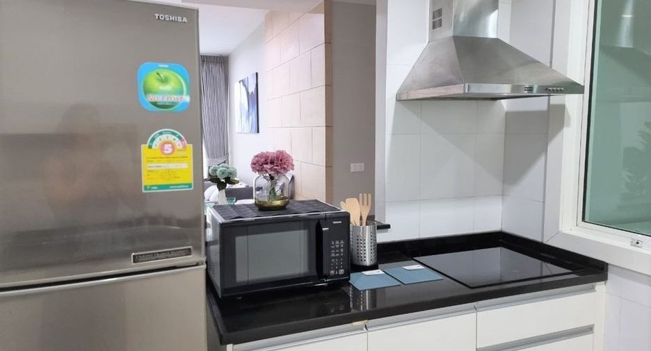 For rent 1 bed house in Khlong Toei, Bangkok
