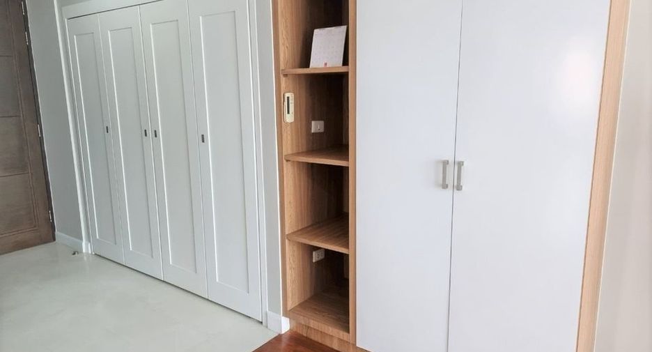 For rent 1 bed house in Khlong Toei, Bangkok