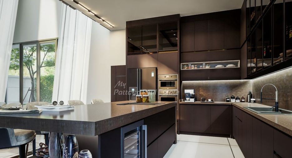 Casa en venta de 5 habitaciones en Bang Lamung, Chonburi