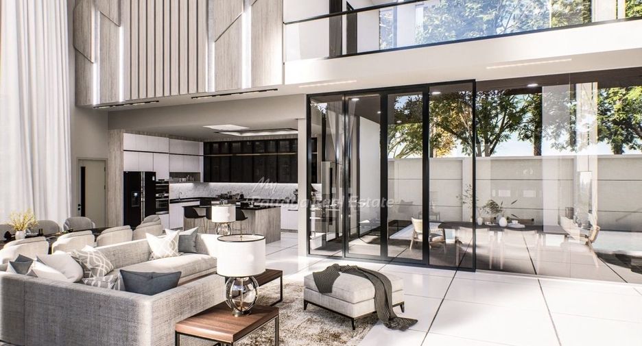 Casa en venta de 5 habitaciones en Bang Lamung, Chonburi