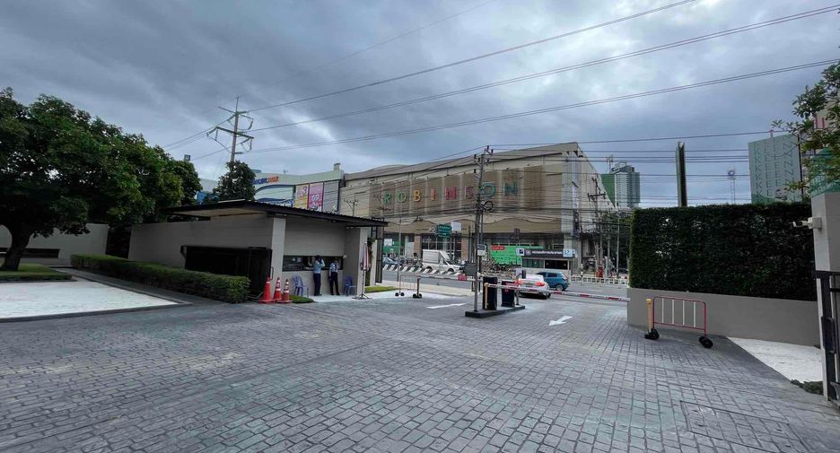 出售 1 卧室 公寓 在 Si Racha, Chon Buri