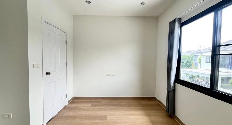Haus zur Miete mit 3 Zimmer in Si Racha, Chonburi