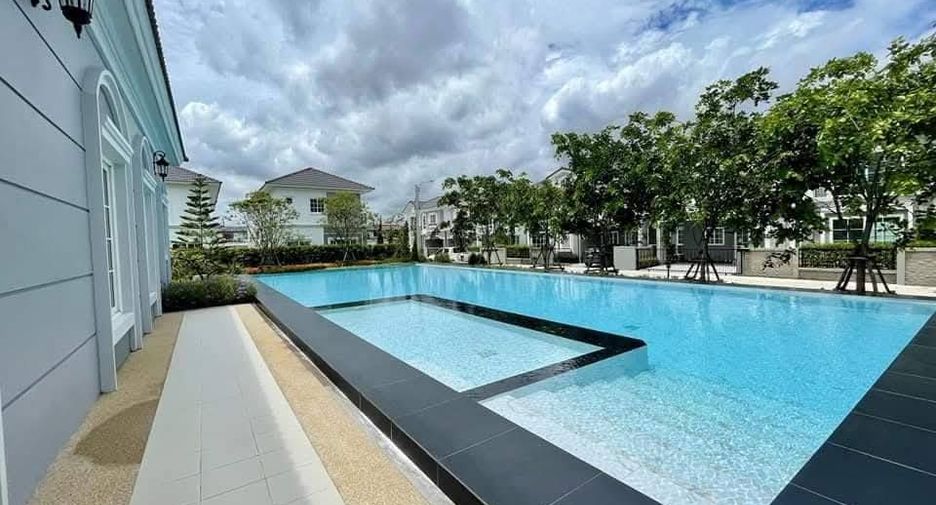 À louer 4 chambres maison à Mueang Samut Prakan, Samut Prakan