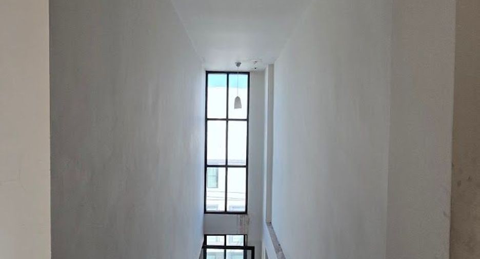 À vendre 3 chambres maison à Lat Phrao, Bangkok