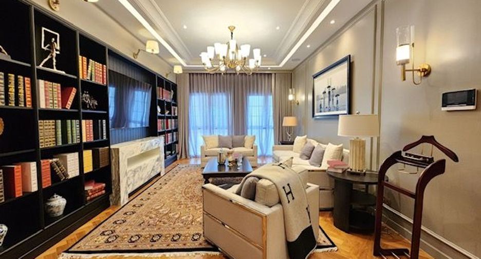ขาย 4 ห้องนอน บ้านเดี่ยว ใน วัฒนา, กรุงเทพฯ